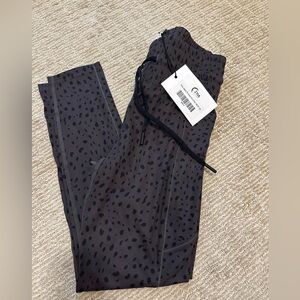 NWT 4 Zyia Gray Jaguar Hi-cinch Fit n Free 7/8 24”